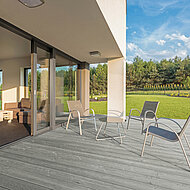 Rutschfeste und dekorative Bodenpaneele im Außenbereich 