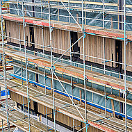 Fassadensanierung mit Holz und Steinwolle