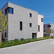 UNIKA: Weniger laut mit Kalksandstein