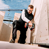 Neuer Dreigang-Akku-Bohrschrauber mit 18-V-Akku