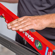 SOLA: Neuartiger Magneteinbau für Wasserwaagen