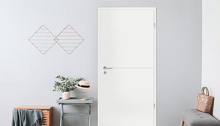 Weißlack-Spritzlackzarge als stilvolles Statement