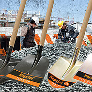 Leicht und stabil_ Neue Schaufelserie speziell für deutschen Markt