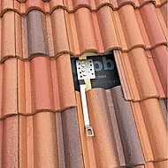 ST Quadrat: Neue Produkte zum Thema Absturzsicherung auf dem Dach