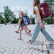 Versickerungsfähiges Pflaster für den neuen Schulhof