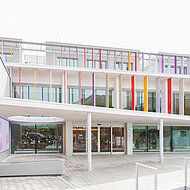 Intelligente Türsysteme für neues Onkologiezentrum 