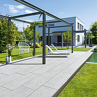 Kann: Großformat für weitläufige Außenanlagen