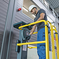 Günzburger Steigtechnik: Im Handumdrehen nach oben und unten