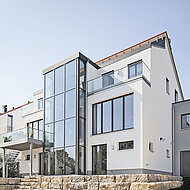 Innovatives Fensterwandsystem erfüllt anspruchsvolle Wohnwünsche