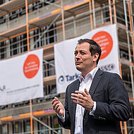 Tarkett: Richtfest für neues Zuhause