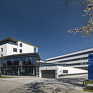 BayWa mietet 400 Quadratmeter in grüner Gewerbeimmobilie Centro Tesoro 