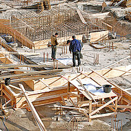 Böck: Robuste Planschutzhüllen für Baupläne aus PE