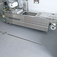 Silikal: Hochbelastbar und problemlos zu reinigen - Reaktionsharzboden für Fleischereibetrieb