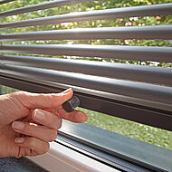 MHZ Hachtel: Neue Generation der verschiebbaren Horizontal-Jalousie »TwinLine«