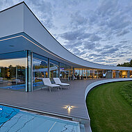 Eine Terrasse wie eine Dünenlandschaft