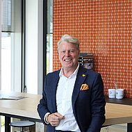 Günter Broeks feiert Betriebsjubiläum 