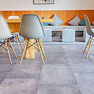 KWG: Mineralischer Designboden bringt viele Vorteile mit