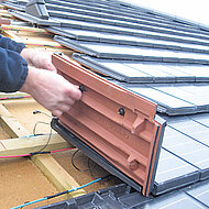 Creaton: Designstarke Stromgewinnung am Steildach 