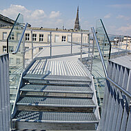 Wilhelm Flender: Systeme für mehr Sicherheit rund um das Steildach