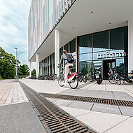 Maßgeschneidertes Entwässerungsmanagement für zukunftsweisendes Gebäude