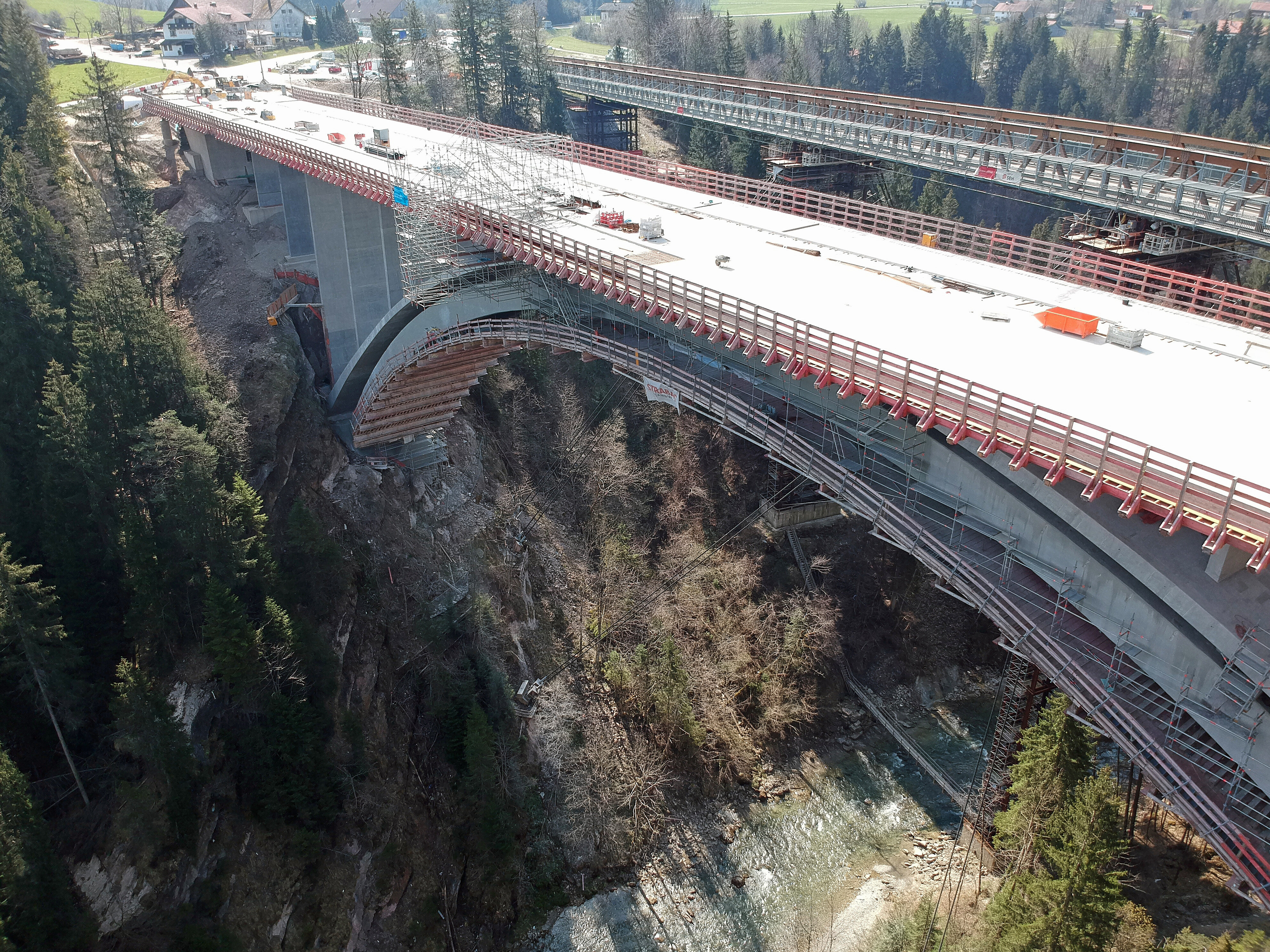 fischerwerke: Sicherer Halt für ein bayerisches Wahrzeichen