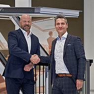 Kooperationsvertrag zur Dekarbonisierung von Aluminium in Dachfenstern