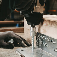 E.u.r.o.Tec: Rock-Betonschraube – zur dübellosen Befestigung in massiven Untergründen