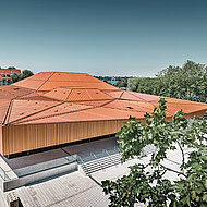 Prefa: Ein besonderes Dach für die Inselhalle in Lindau