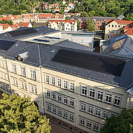 Mit neuer Deckart am Messestand