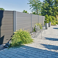 Naturinform: Grünes Refugium dank Sichtschutzzaun