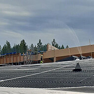 Einzigartige Möbelfabrik im norwegischen Wald 