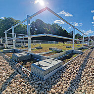 Immer mit einem »Guard« auf das Flachdach