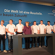 Merkel gratuliert dem Nationalteam des Deutschen Baugewerbes zum EM-Erfolg