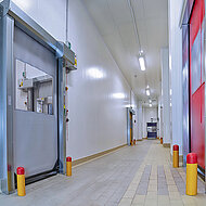 Efaflex: Italienische Kuchenfabrik setzt auf deutschen Torspezialisten