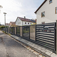 WISNIOWSKI: Zaunanlage setzt sympathische Akzente