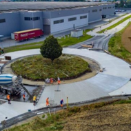 HeidelbergCement: Kreisverkehr mit neuer Betonfahrbahn