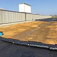 Industriedach: 50 000 m2 Fläche saniert