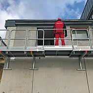 Eine Bühne für jede Baustelle – ohne viel Theater