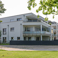 JASTO BAUSTOFFWERKE: Jasto Therm- und Phon-Steine für Wohnquartier an der Mosel