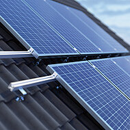 Solarmodule schnell und exakt befestigen