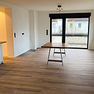 Energiesparend warme Füße dank dünnschichtiger Fußbodenheizung