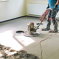 Korodur: Volumenstabil und schwindarm - Produkte für schnelle und nachhaltige Estrichsanierung