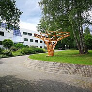 Komplexes Holzkunstwerk mit Heco-Topix-Plus-Schrauben realisiert