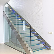 Otto Chemie: Sicheres Kleben und Abdichten von Sonderkonstruktionen aus Glas