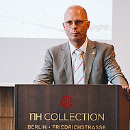 Hochkarätige Redner auf der diesjährigen IBU-Mitgliederversammlung