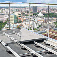 ZinCo: Dachterrassen-Beläge auf Stelzen