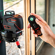 Ferngesteuerte Laserbasis zur pr&auml;zisen Linienausrichtung