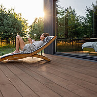 braun-steine: Dielen mit feiner Maserung