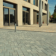 Betonwerk: Pflaster überzeugt in Design und Belastbarkeit