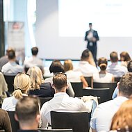 Hochkarätiger Seminarplan startet mit Januar-Highlight